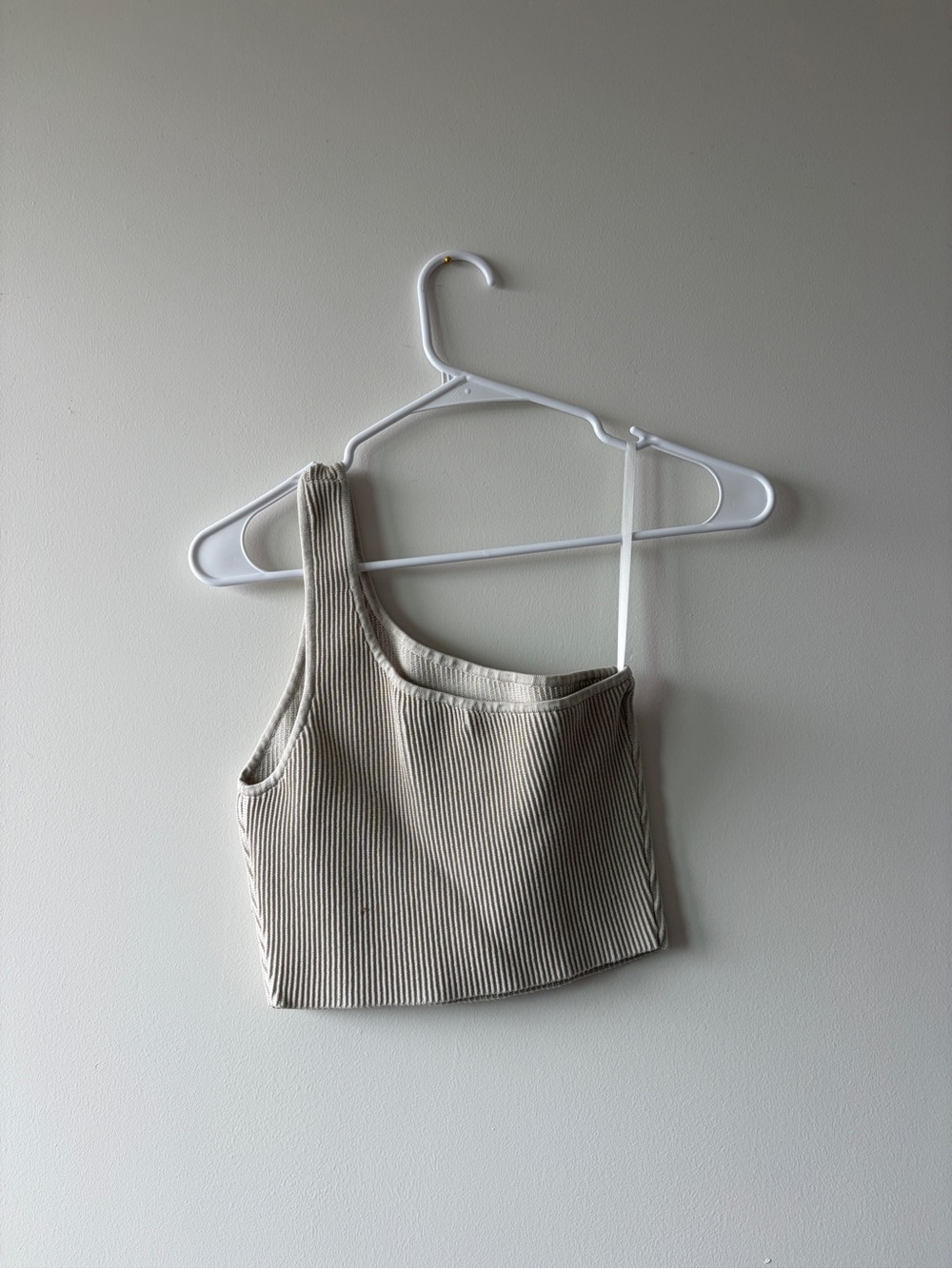 One-Shoulder Ribbed Crop Top - Beige - Picture 2 of 3